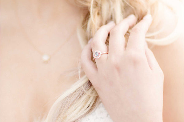 Diamond Ring Set in White Pearl